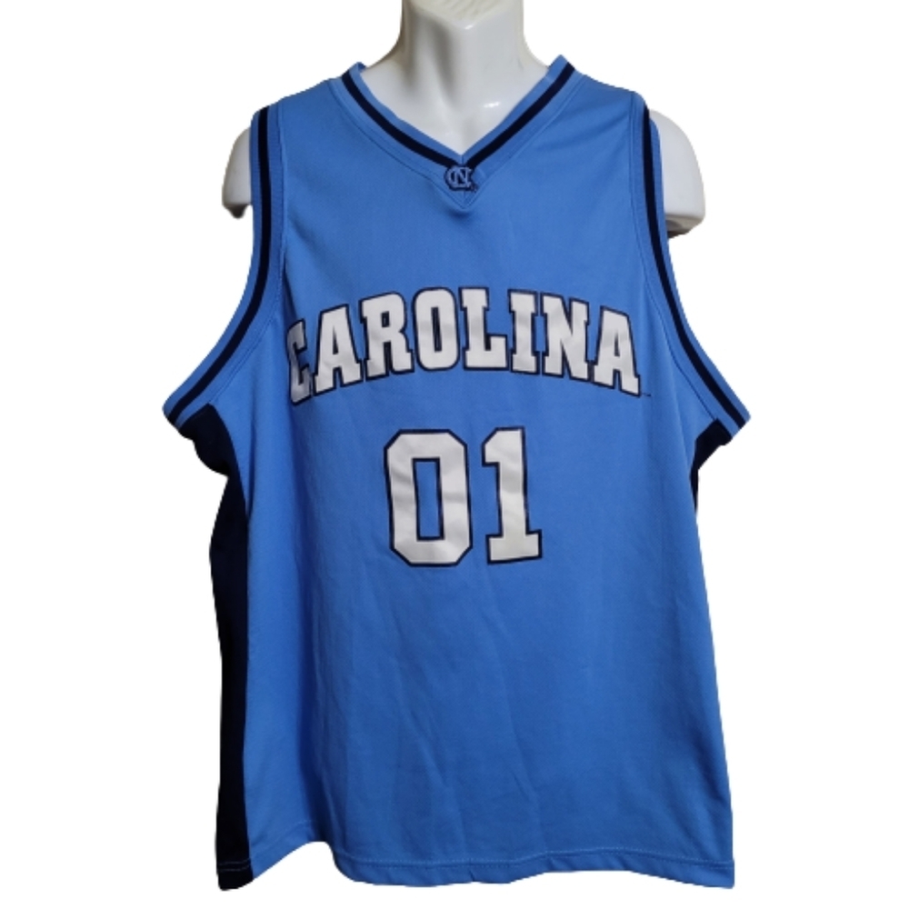 Foot Locker North Carolina #01 Basketball Jersey Size Men's XL